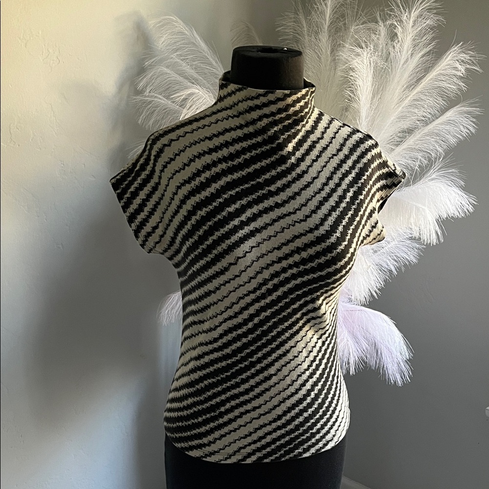 Adolfo Dominguez Black & Cream Striped Short-Sleeve Turtleneck Sweater